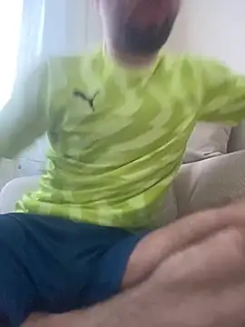 Snapshot of speddy34 chatting on 02-14-26, 09:06 speddy34 online show from 02-14-26, 09:06