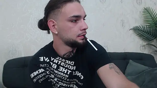 DanyelCarter online show from 09-18-25, 01:46