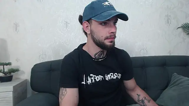 DanyelCarter online show from 10-04-25, 07:01
