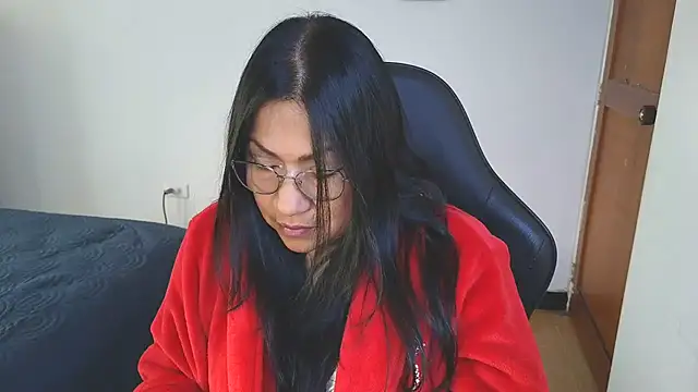 Snapshot of LissafeetHott chatting on 07-16-26, 08:48 LissafeetHott online show from 07-16-26, 08:48