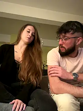 Snapshot of duomagique_off chatting on 10-31-25, 10:33 duomagique off online show from 10-31-25, 10:33