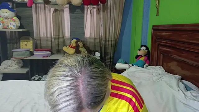 Snapshot of _Charlize_theron_ chatting on 07-03-26, 11:00 Charlize theron online show from 07-03-26, 11:00