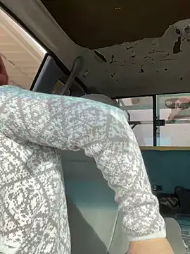 hotgirlkk1 online show from 02-28-26, 04:52