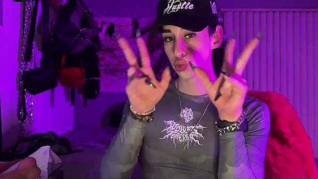 xoFrankie online show from 02-11-26, 06:18