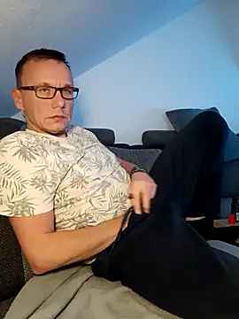 Snapshot of Sam_molinari chatting on 10-20-25, 10:21 Sam molinari online show from 10-20-25, 10:21