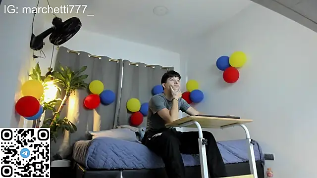 Snapshot of mrhot_night chatting on 06-28-26, 11:00 mrhot night online show from 06-28-26, 11:00