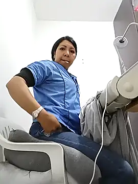 pocahontas nex online show from 11-21-25, 03:33