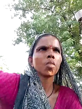 Snapshot of Sapn_aa chatting on 09-21-25, 10:50 Sapn aa online show from 09-21-25, 10:50