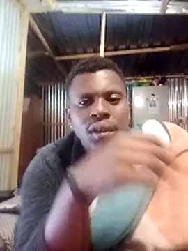 Snapshot of FANTASYROOM23 chatting on 04-15-26, 10:32 FANTASYROOM23 online show from 04-15-26, 10:32