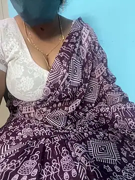 Snapshot of monal_95 chatting on 03-06-26, 02:02 monal 95 online show from 03-06-26, 02:02