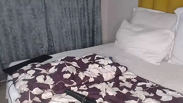 Bella 2025 online show from 02-23-26, 12:19