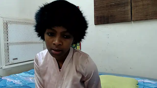 Snapshot of BetzLeexoxo chatting on 06-21-26, 06:21 BetzLeexoxo online show from 06-21-26, 06:21