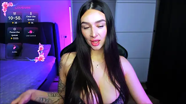 Veronica Larsson online show from 11-03-25, 08:10