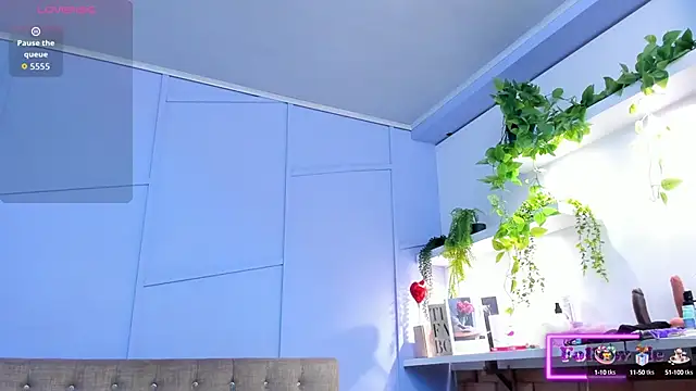 aliceandsia online show from 09-30-25, 12:21