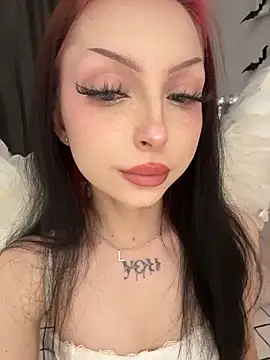 Lina Thornton  online show from 10-31-25, 10:55