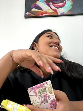 SharaRous online show from 12-19-25, 11:39