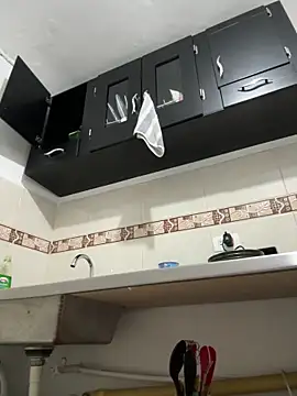 Rizos hot official online show from 10-29-25, 08:43