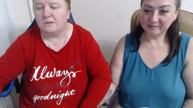 Snapshot of Bertie_Adeline chatting on 10-08-25, 06:16 Bertie Adeline online show from 10-08-25, 06:16
