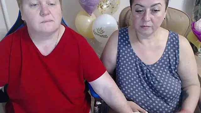 Snapshot of Bertie_Adeline chatting on 10-18-25, 07:36 Bertie Adeline online show from 10-18-25, 07:36