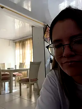 Snapshot of Allison_Bailey chatting on 10-12-25, 07:35 Allison Bailey online show from 10-12-25, 07:35