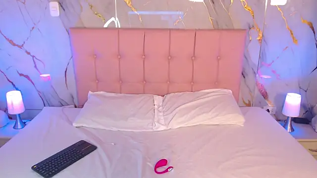 Red kytty6 online show from 04-11-26, 05:45