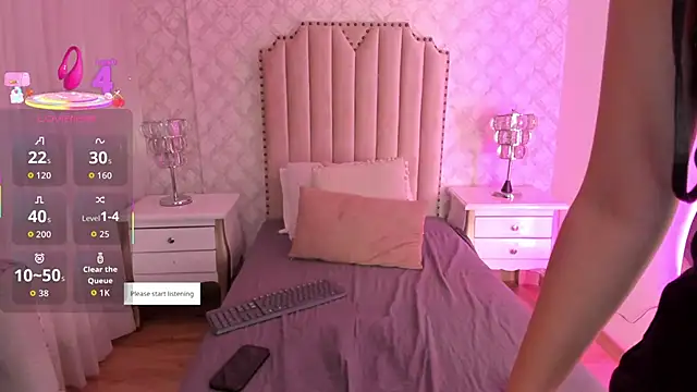 Snapshot of SkinnyGirl_28 chatting on 02-17-26, 07:09 SkinnyGirl 28 online show from 02-17-26, 07:09