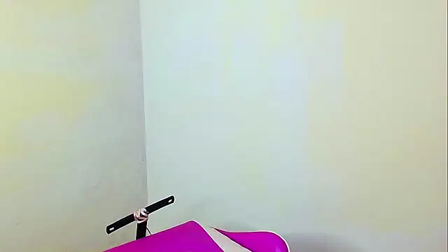 Snapshot of Big_latinax chatting on 11-09-25, 04:22 Big latinax online show from 11-09-25, 04:22