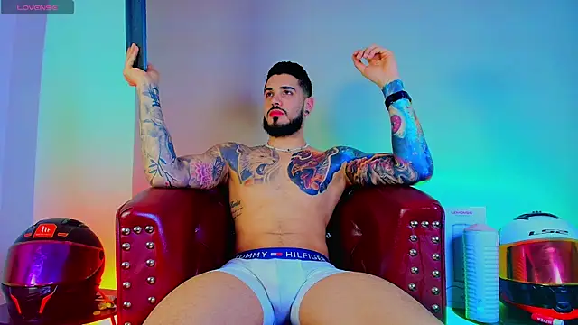 amodeus bael  online show from 12-15-25, 11:20