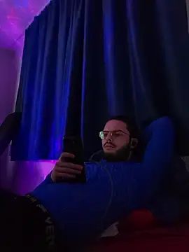 EyesNeverLies online show from 02-21-26, 08:10