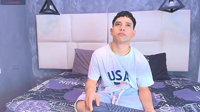 aron twink66 online show from 10-04-25, 02:37