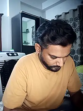 Snapshot of avi007p chatting on 06-19-26, 05:17 avi007p online show from 06-19-26, 05:17