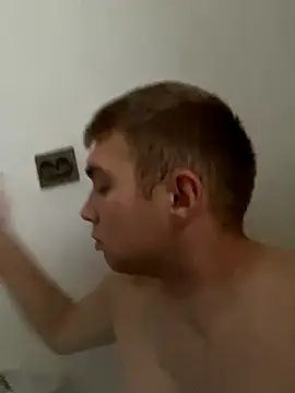 Snapshot of Luka_Belton chatting on 10-16-25, 09:32 Luka Belton online show from 10-16-25, 09:32