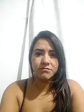 Snapshot of Paola-Russell chatting on 09-26-25, 03:54 Paola-Russell online show from 09-26-25, 03:54