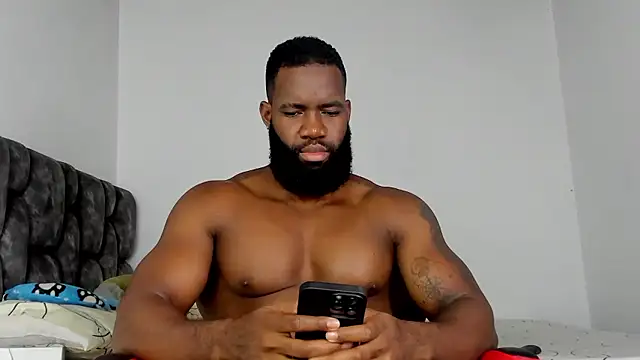 Snapshot of james_musclebbc chatting on 01-17-26, 12:26 james musclebbc online show from 01-17-26, 12:26