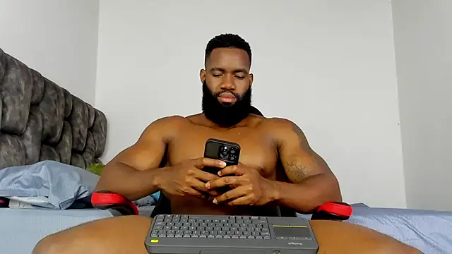 Snapshot of james_musclebbc chatting on 02-17-26, 03:47 james musclebbc online show from 02-17-26, 03:47