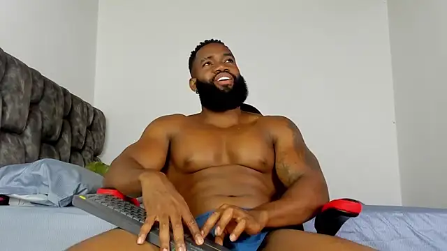 Snapshot of james_musclebbc chatting on 02-18-26, 12:06 james musclebbc online show from 02-18-26, 12:06