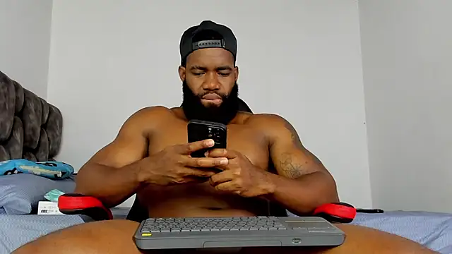 Snapshot of james_musclebbc chatting on 02-28-26, 04:35 james musclebbc online show from 02-28-26, 04:35