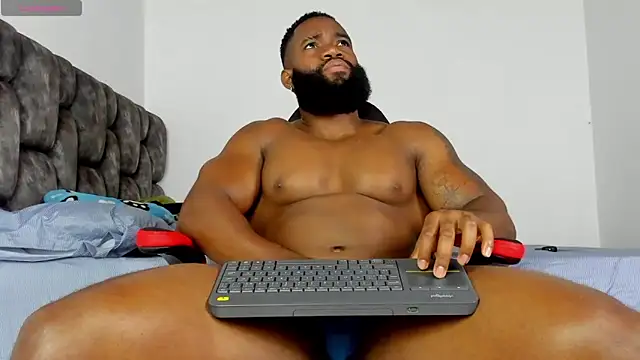 Snapshot of james_musclebbc chatting on 03-01-26, 05:48 james musclebbc online show from 03-01-26, 05:48