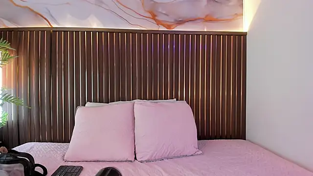 Roxie-NS online show from 02-20-26, 12:05