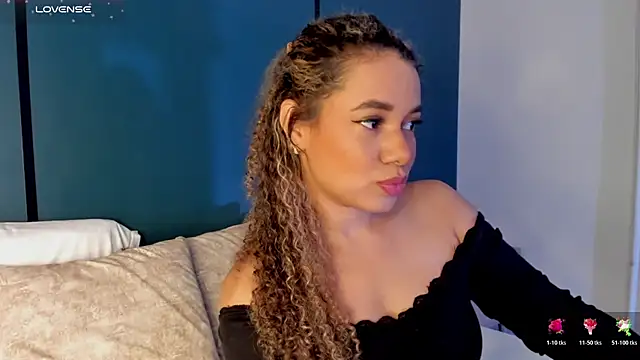 Snapshot of angie_leonn chatting on 07-03-26, 12:33 angie leonn online show from 07-03-26, 12:33
