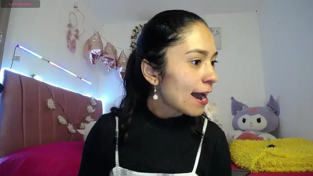 Liahdiaz  online show from 03-30-26, 02:07