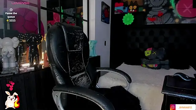 miIa bratz online show from 02-05-26, 08:13