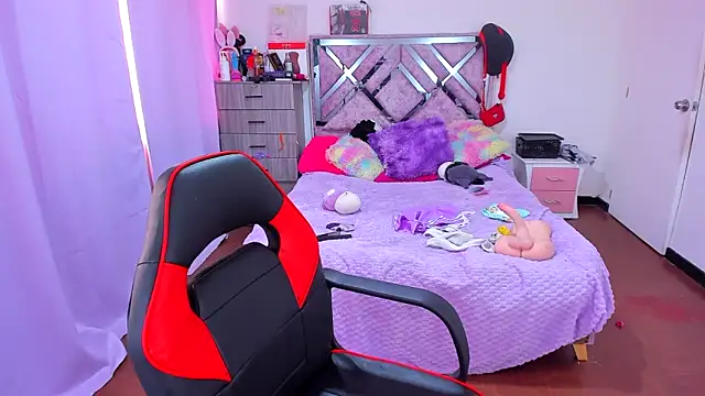 Luna Analya online show from 01-06-26, 01:59