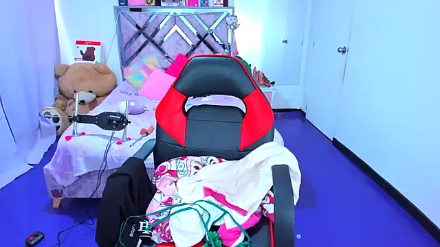 Luna Analya online show from 03-18-26, 02:53