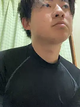 Snapshot of shoma2003 chatting on 02-15-26, 01:09 shoma2003 online show from 02-15-26, 01:09