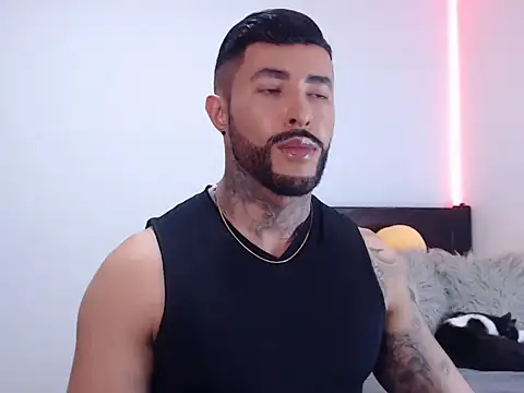 andrea de lucaa online show from 11-04-25, 03:49