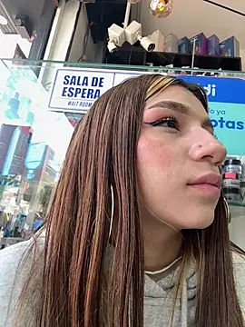 Snapshot of Isabella18_pink chatting on 07-28-26, 03:08 Isabella18 pink online show from 07-28-26, 03:08