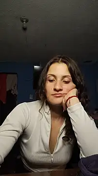 lindasyt online show from 12-17-25, 04:18