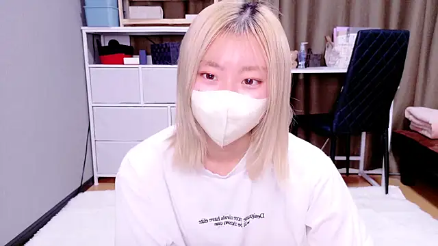 Snapshot of Nana__ch chatting on 12-03-25, 05:48 Nana ch online show from 12-03-25, 05:48
