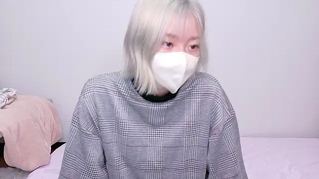 Snapshot of Nana__ch chatting on 05-25-26, 06:03 Nana ch online show from 05-25-26, 06:03